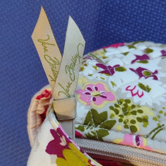 Vera Bradley new quilted cotton purse - Picture 2 of 6
